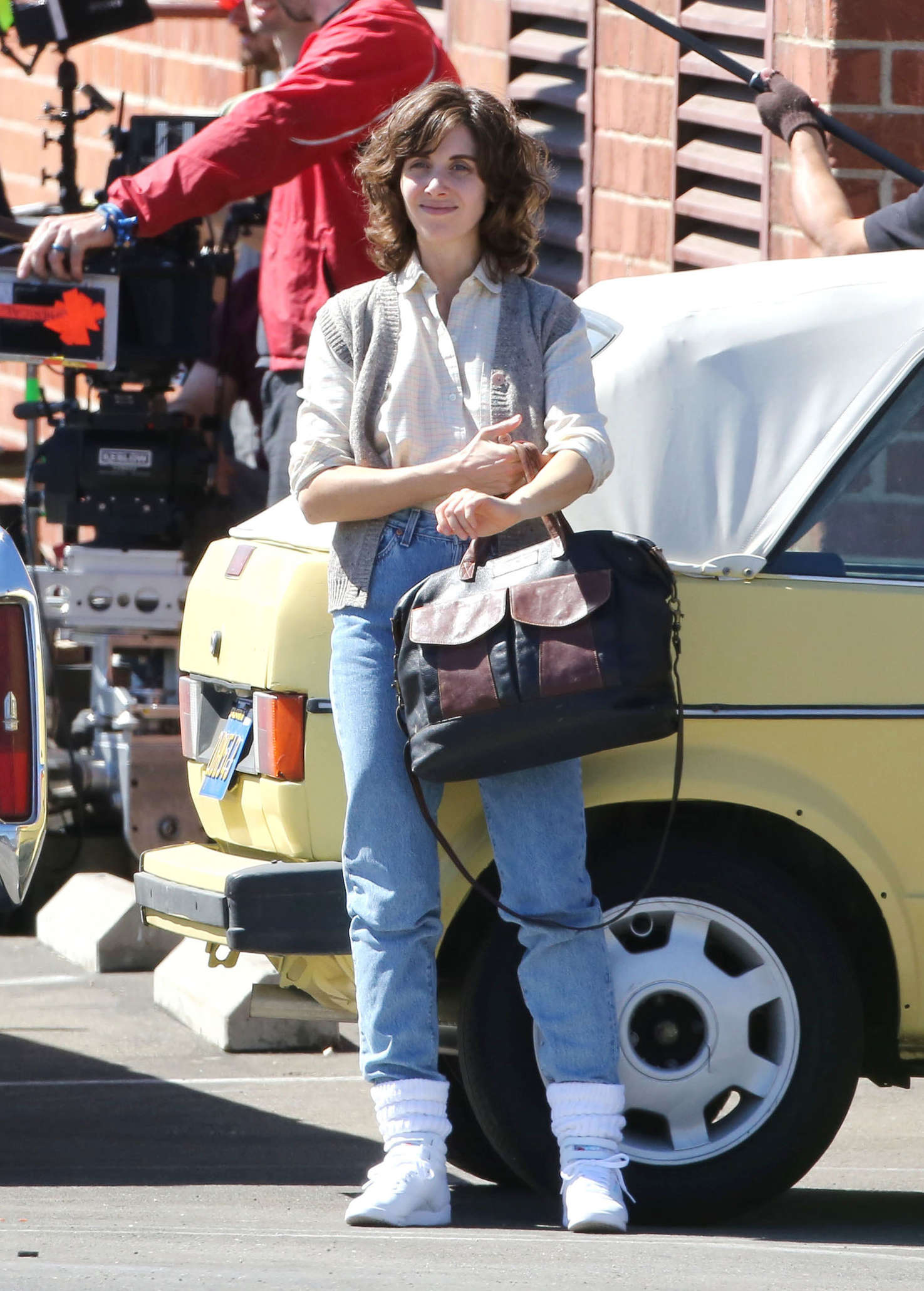 Alison Brie Filming G L O W In Los Angeles 01 Gotceleb