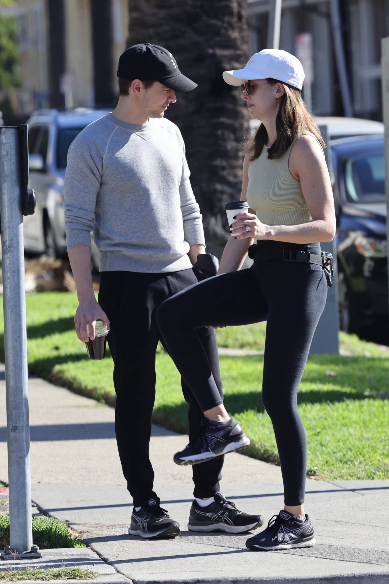 Alison Brie 2021 : Alison Brie – With Dave Franco in athleisure out in Los Angeles-01