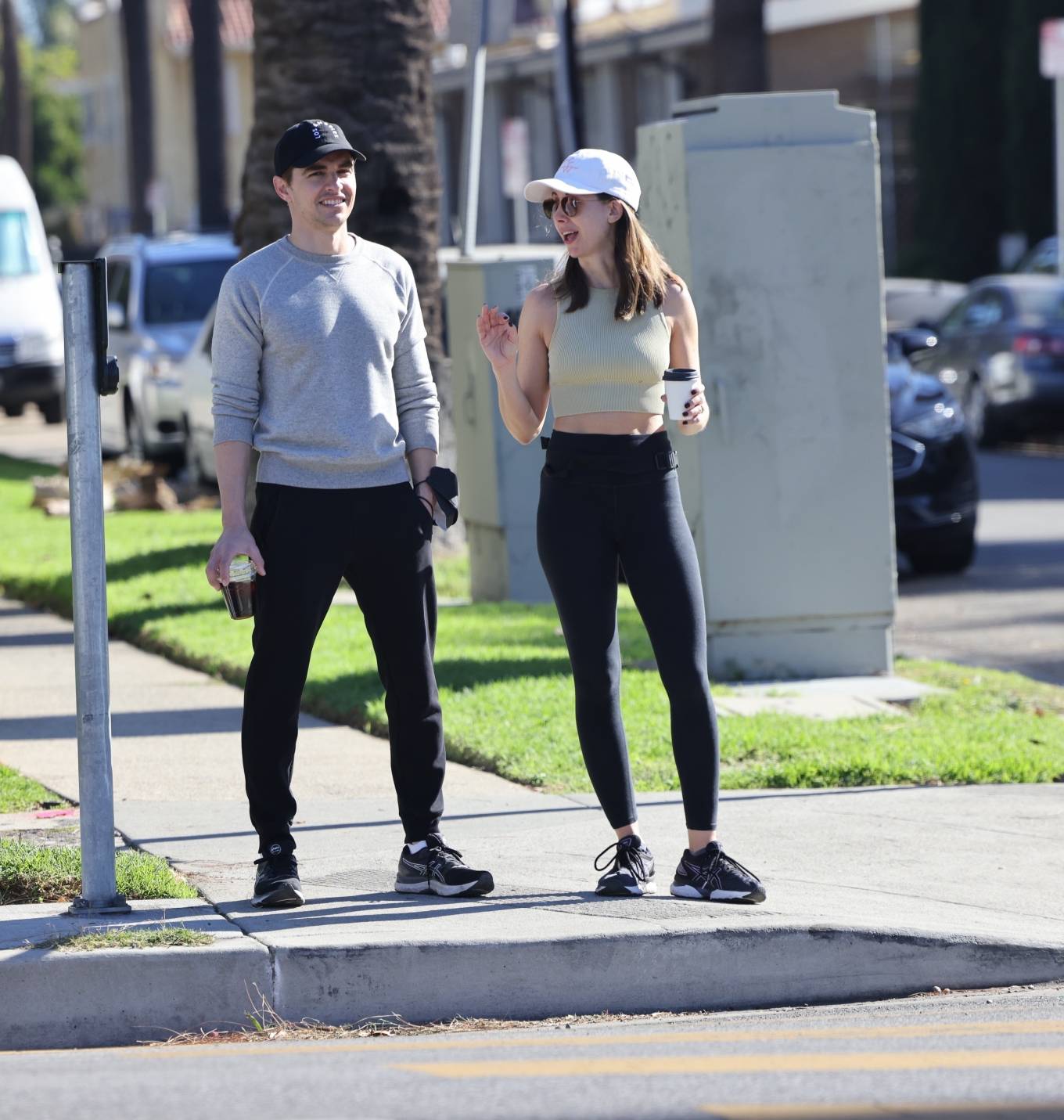 Alison Brie 2021 : Alison Brie – With Dave Franco in athleisure out in Los Angeles-04