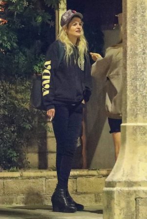 Alison Mosshart - Is seen after dinner at Matsuhisa in Beverly Hills