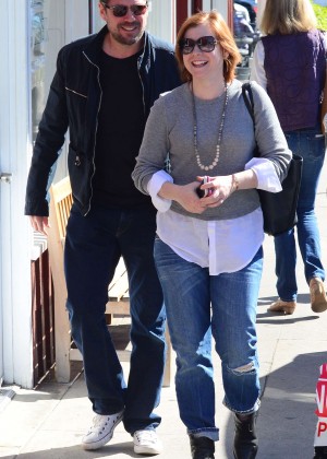 Alyson Hannigan - Leaves Caffe Luxxe in Brentwood