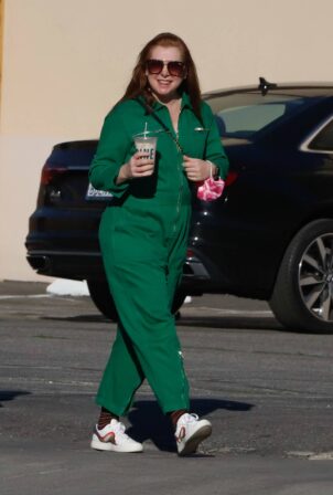 Alyson Hannigan - Steps out for lunch in Los Angeles