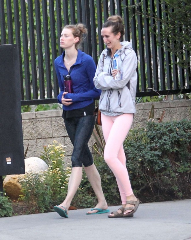 Alyssa Sutherland in Tights Leaves a Yoga in Los Angeles