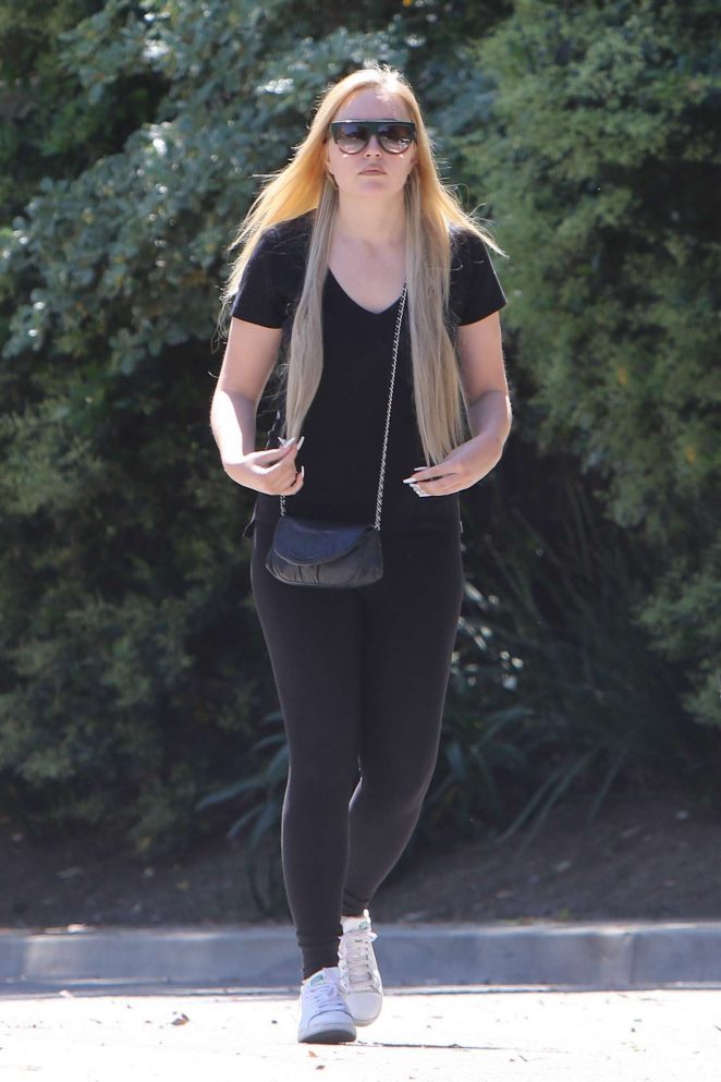 Amanda Bynes out for a hike in North Hollywood