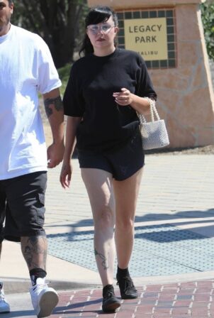 Amanda Bynes - Steps out for a walk in Los Angeles