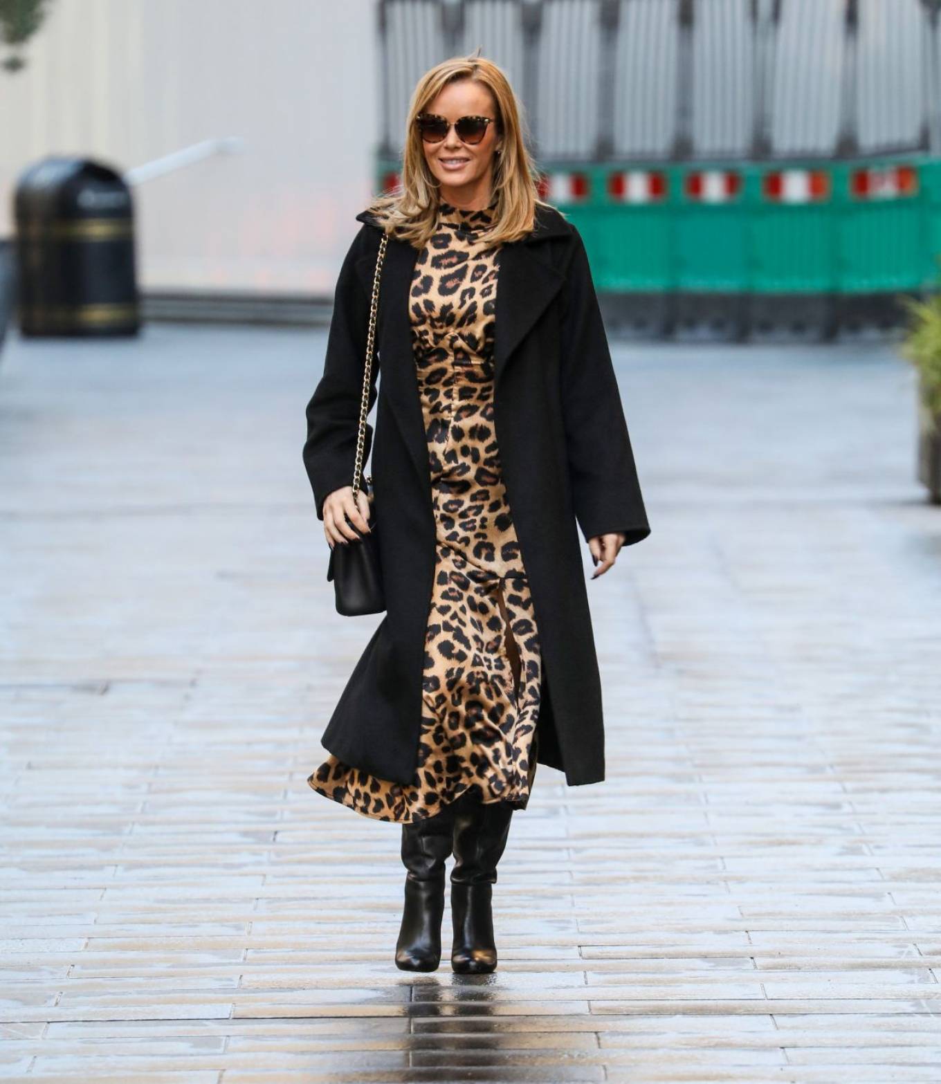 Amanda Holden 2020 : Amanda Holden – out and about in London -09