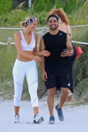 Amanda Pacheco and Wilmer Valderrama - Jogging on Miami Beach
