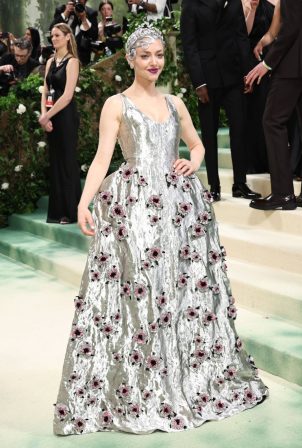 Amanda Seyfried - 2024 Met Gala Celebrating 'Sleeping Beauties Reawakening Fashion' in NY