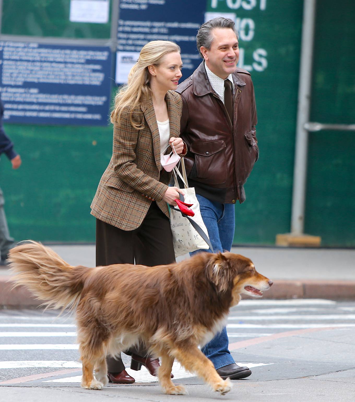 Amanda Seyfried - With husband Thomas Sadoski on the set of 'The Crowded Room' in Brooklyn