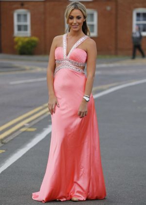 Amber Dowding - Arrives at The Sugar Hut for Filming in Essex