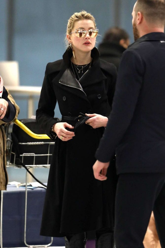 Amber Heard - Arrives at Charles de Gaulle Airport in Paris