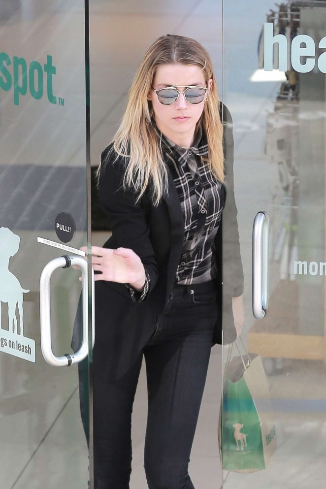 Amber Heard at Pet Store out in West Hollywood