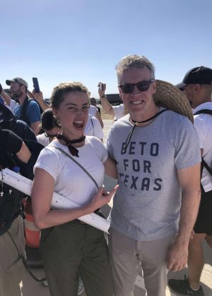 Amber Heard on a rally in support of refugee children and families seeking asylum in Tornillo
