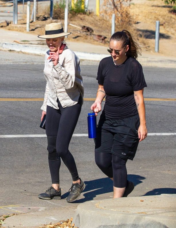 Amber Heard - Out for a hike with female friend at Elysian Park in Los Angeles
