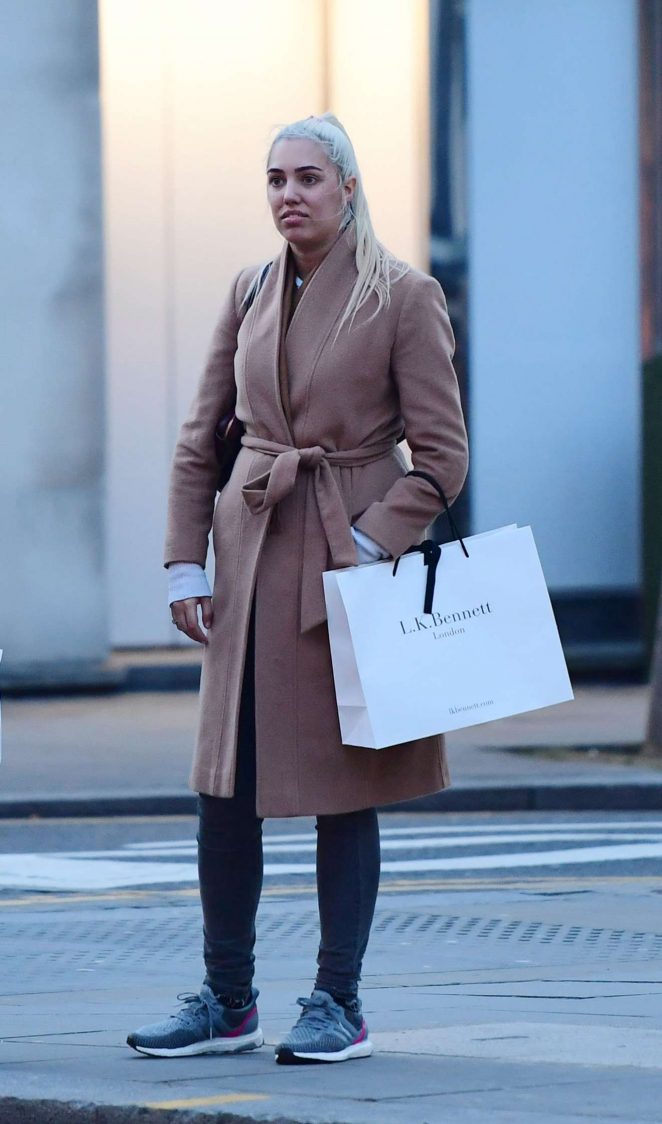 Amber Le Bon - Out in Chelsea