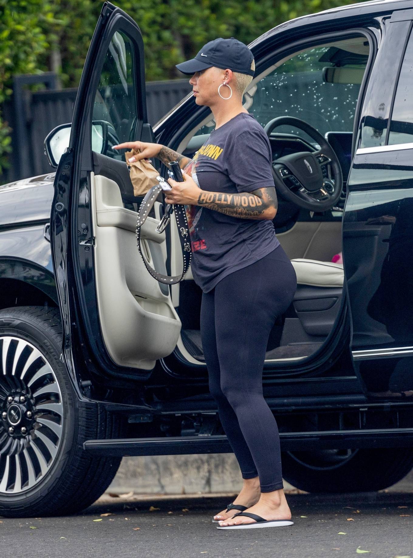 Amber Rose - With her boyfriend Alexander Edwards stop for some Mexican food