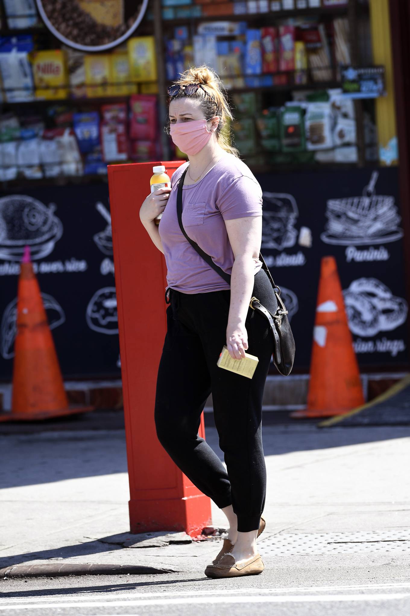 Amber Tamblyn â€“ Out in NYC