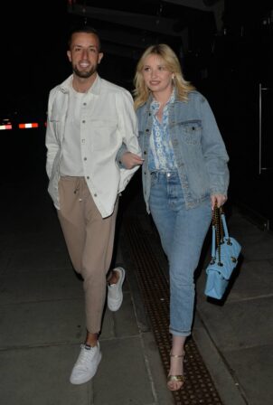 Amy Hart - Seen with a mystery man in London