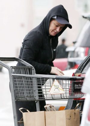 Amy Poehler Shopping at Bristol Farms in Beverly Hills