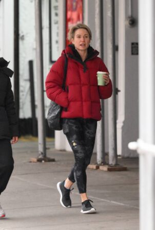 Amy Robach - Hitting the gym in New York