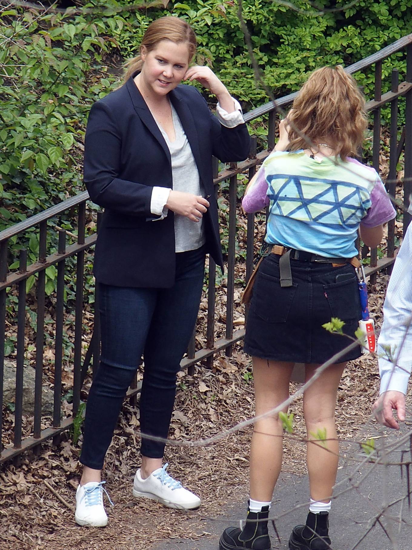 Amy Schumer 2021 : Amy Schumer – Filming Life and Beth set in Riverside Park – New York-01