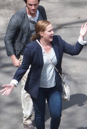 Amy Schumer - Filming 'Life and Beth' set in Riverside Park - New York