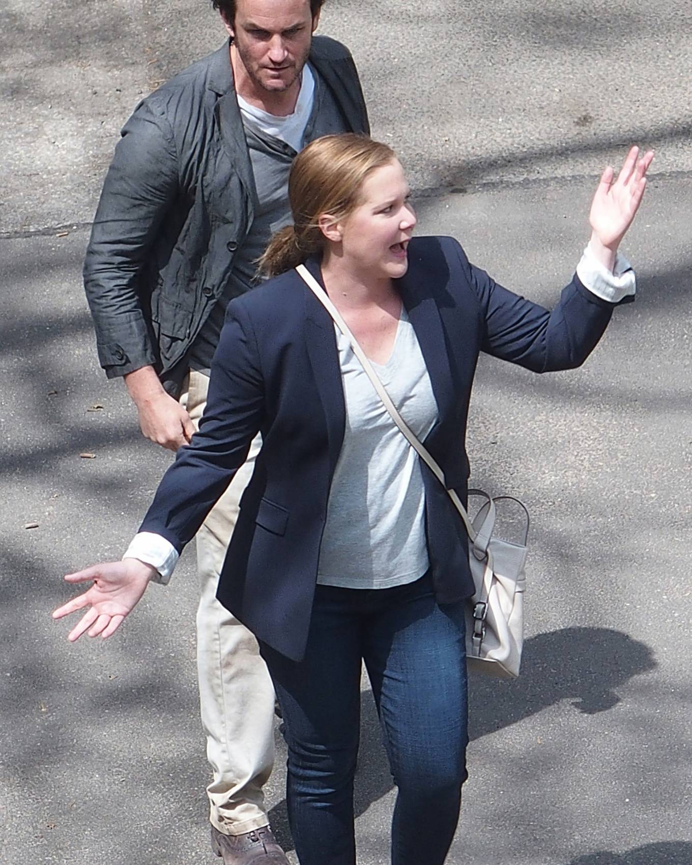 Amy Schumer - Filming 'Life and Beth' set in Riverside Park - New York