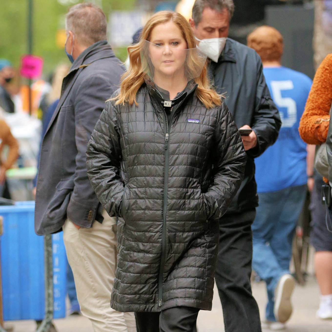 Amy Schumer 2021 : Amy Schumer – on the set of Life and Beth in New York-03