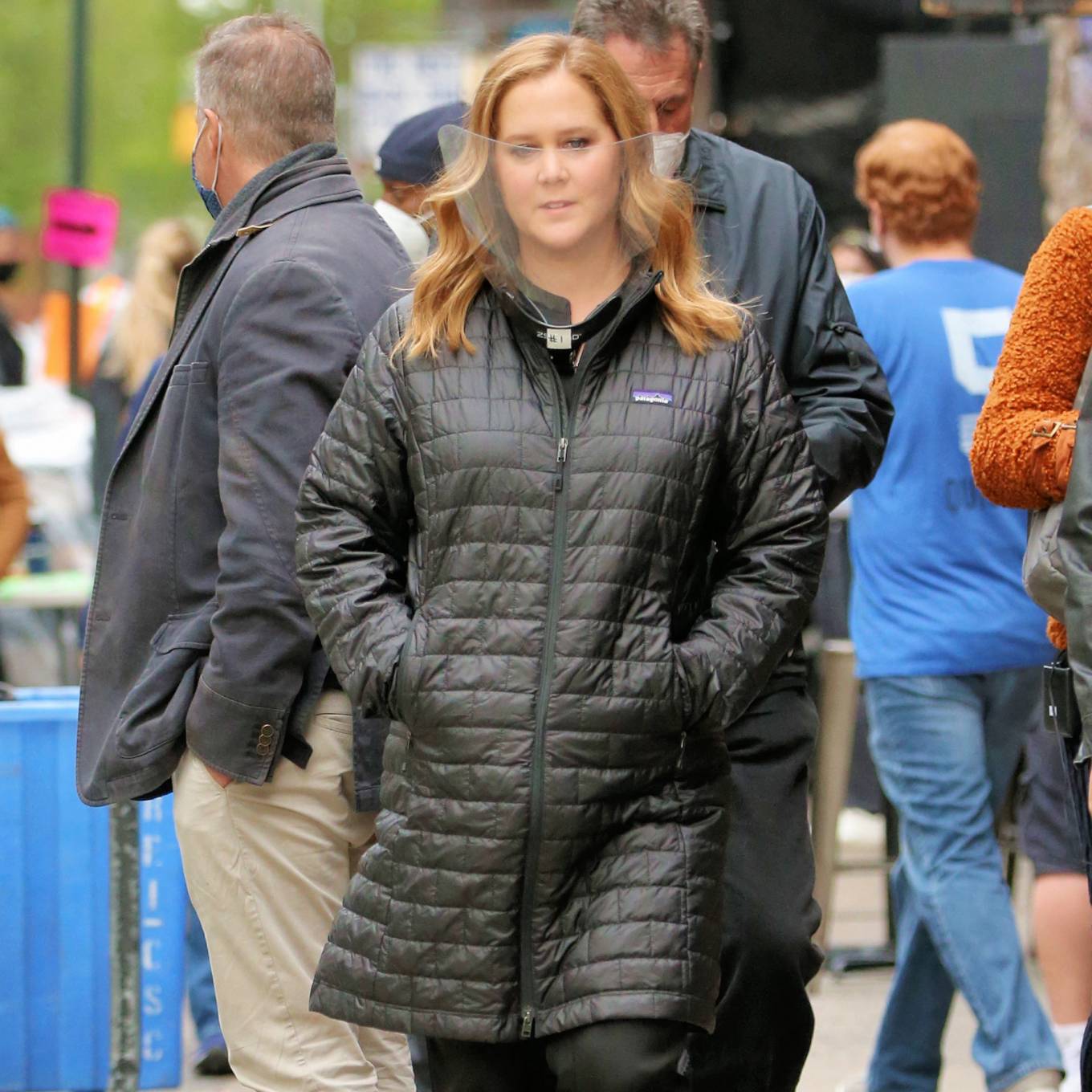 Amy Schumer 2021 : Amy Schumer – on the set of Life and Beth in New York-04
