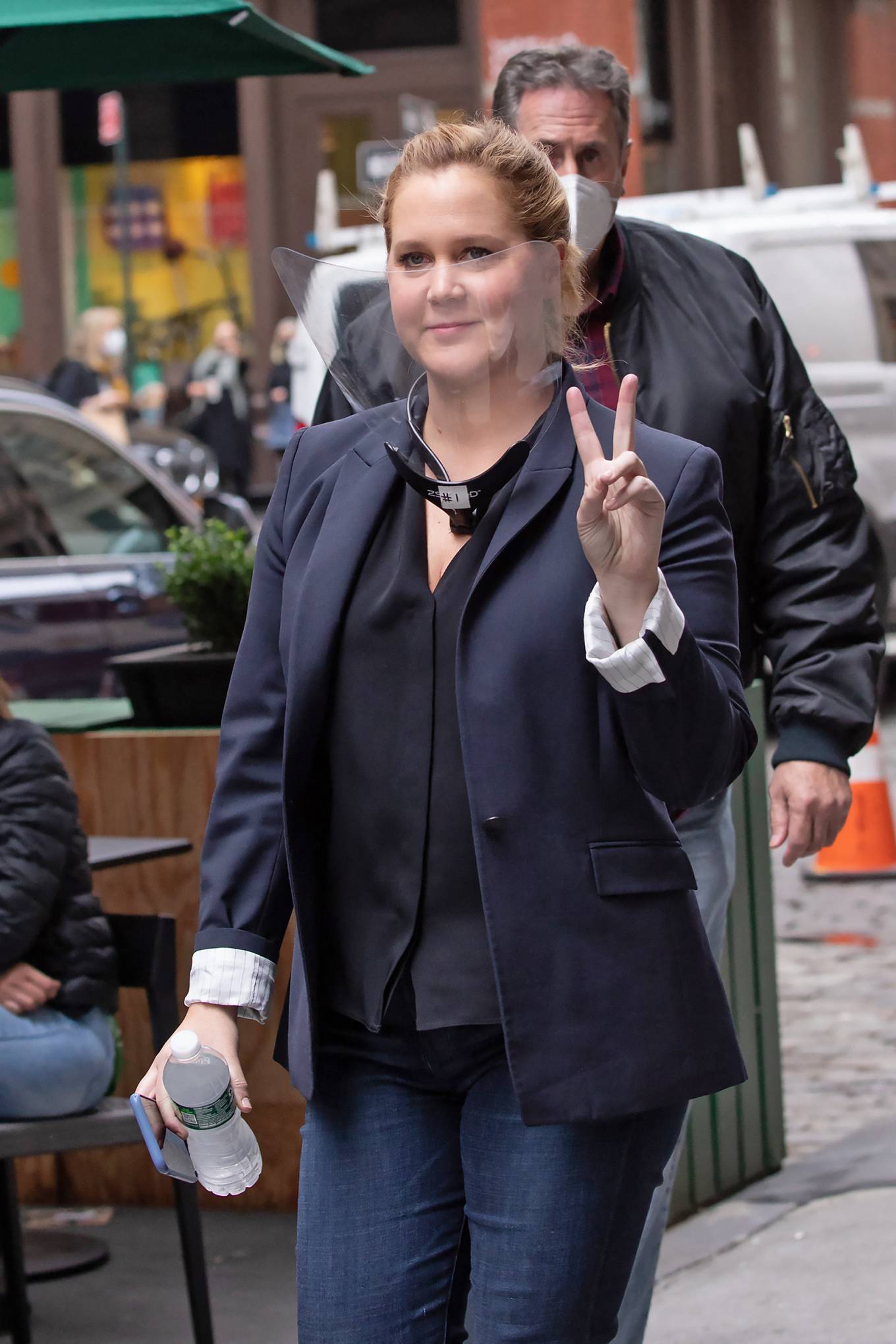 Amy Schumer - Seen on a 'Life and Beth' set at Balthazar in New York