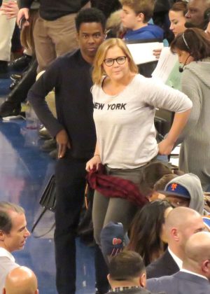 Amy Schumer - Watch the NY Knicks in New York