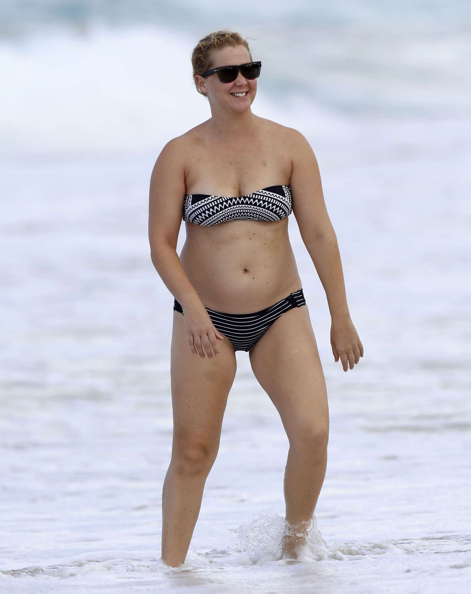Amy Schumer - Wearing a Bikini at a beach in Hawaii
