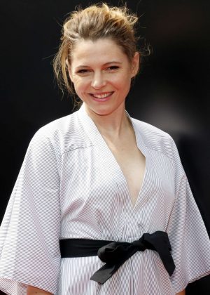 Amy Seimetz at Sir Ridley Scott hand and footprint ceremony in Hollywood
