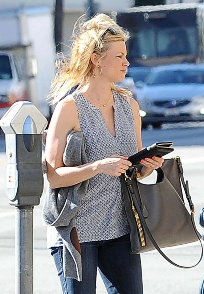 Amy Smart in Tight Jeans Out in Beverly Hills