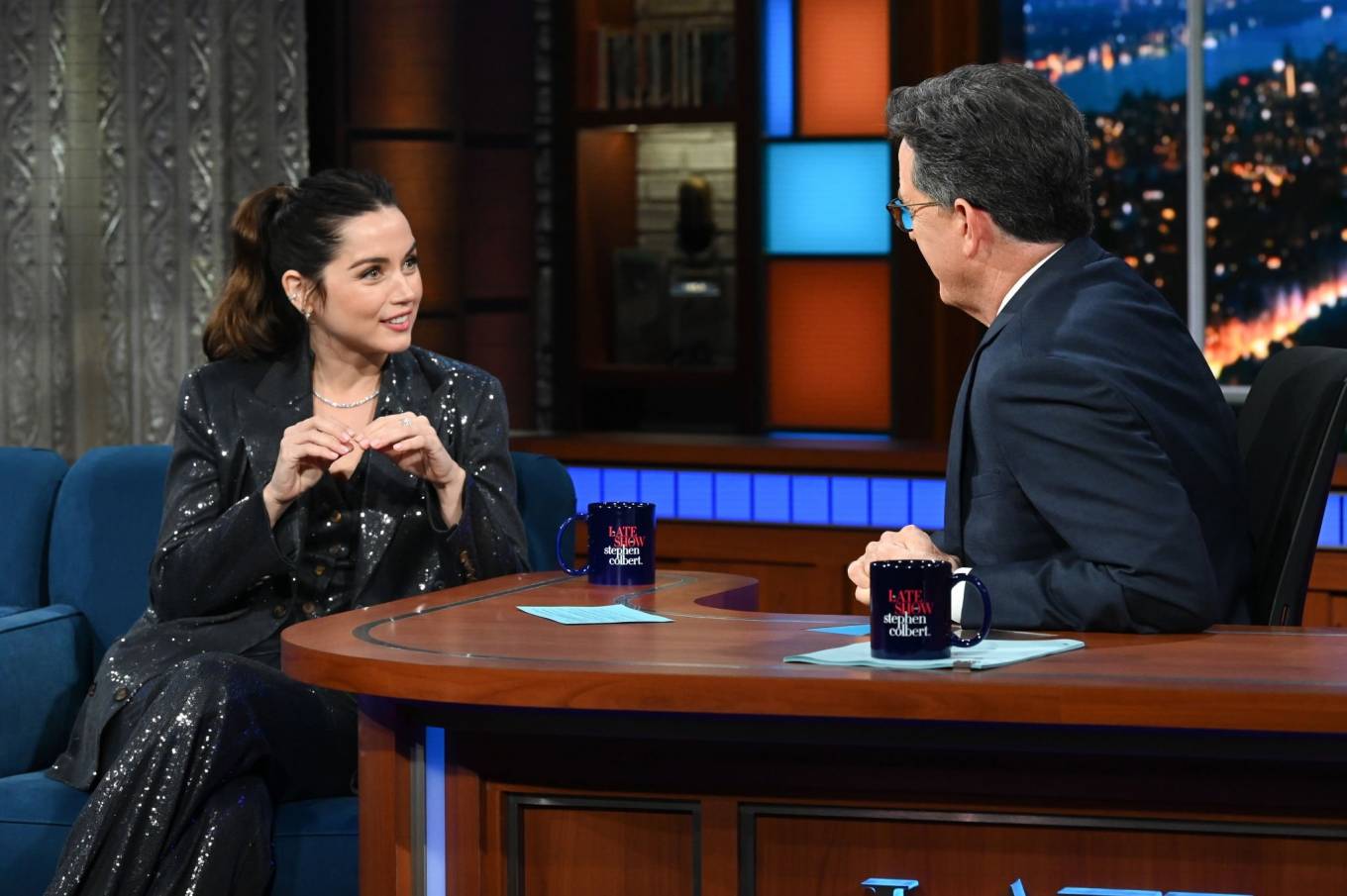Ana de Armas 2022 : Ana de Armas – The Late Show with Stephen Colbert-02