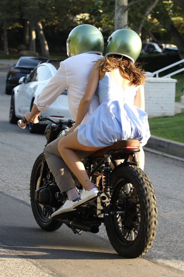 Ana De Armas with Ben Affleck - Cruise on cafe racer BMW motorcycle in Brentwood