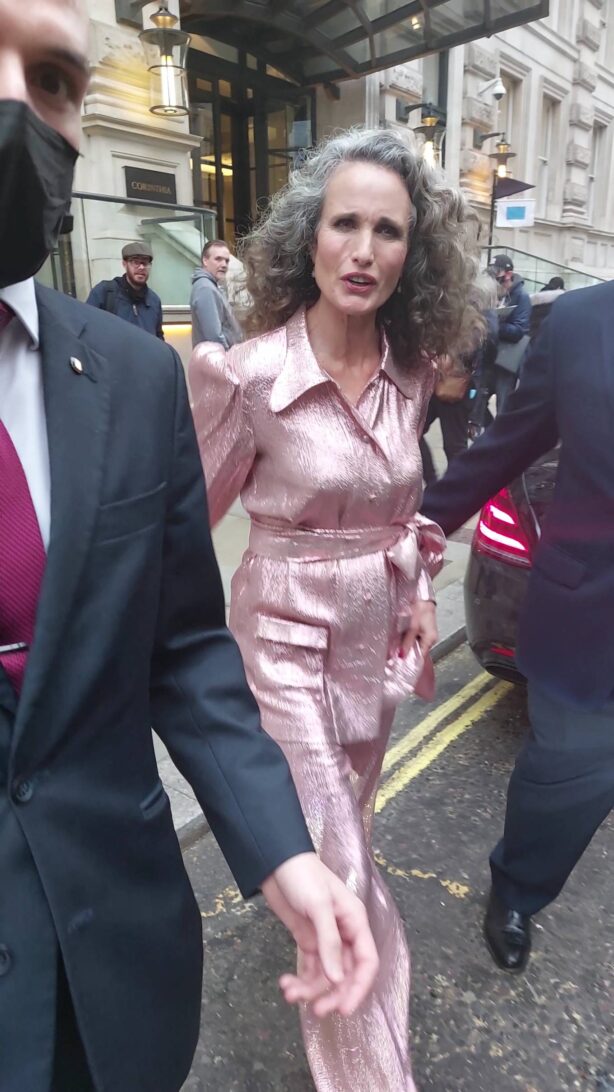 Andie MacDowell - Leaving her hotel in London