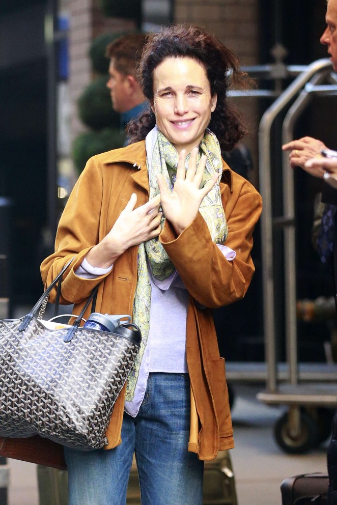 Andie MacDowell with no make-up in New York City