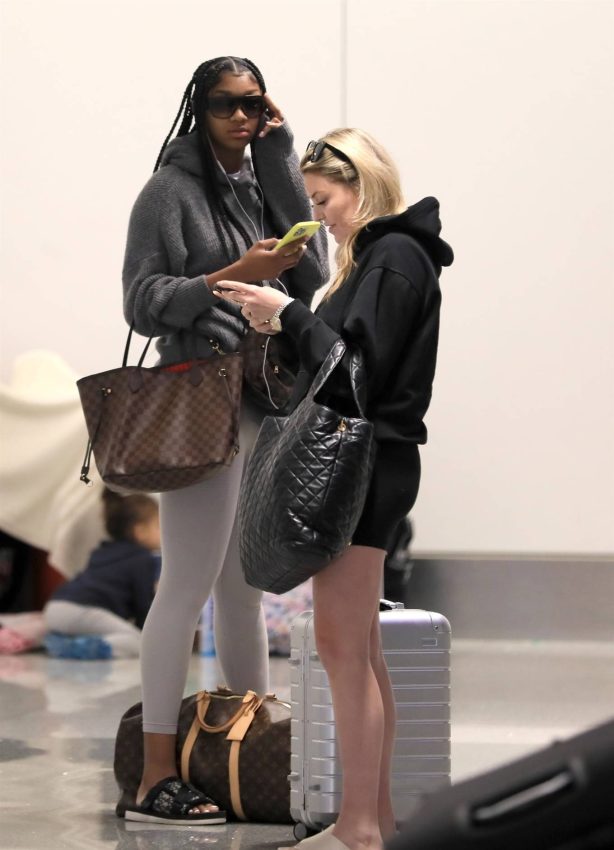 Angel Reese - Arrives in Los Angeles after her White House visit