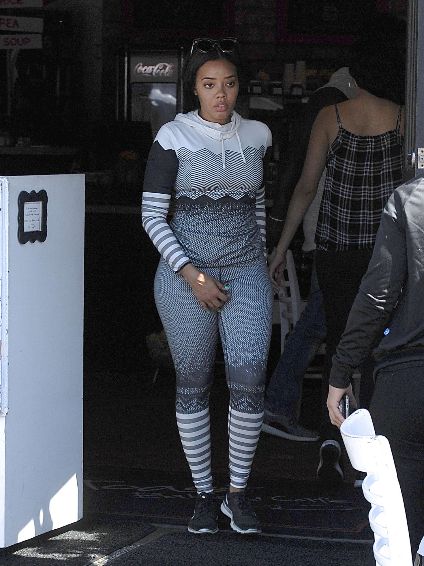 Angela Simmons 2016 : Angela Simmons Booty in Tights -16. 