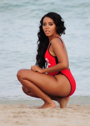 Angela Simmons – Swimsuit candids at Miami Beach