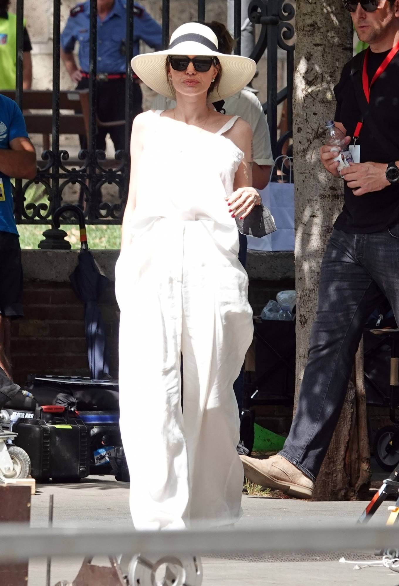Angelina Jolie 2022 : Angelina Jolie – Seen on set of Without Blood in Rome-05