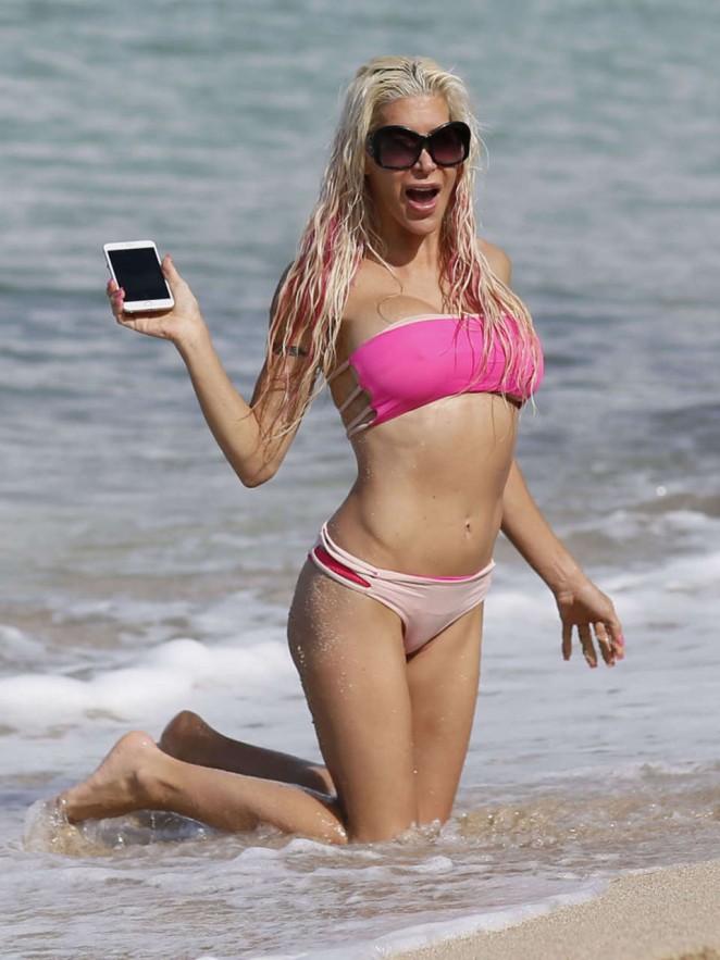 Angelique Morgan In Bikini Photoshoot in Oahu