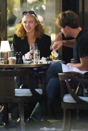 Anna Ermakova - Seen with her boyfriend at Cecconi's restaurant in London