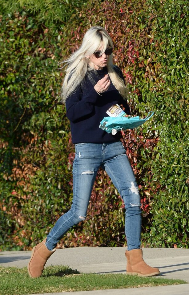 Anna Faris - In ripped denim out in Los Angeles