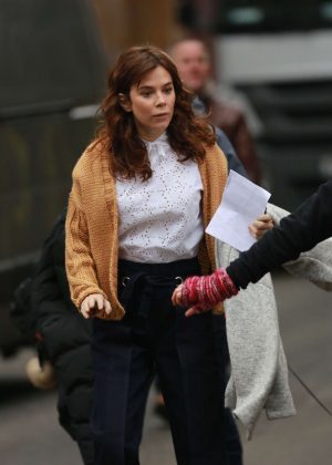 Anna Friel - Filming 'Butterfly' in Manchester City