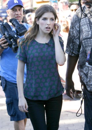 Anna Kendrick on the Set of Extra in Universal City