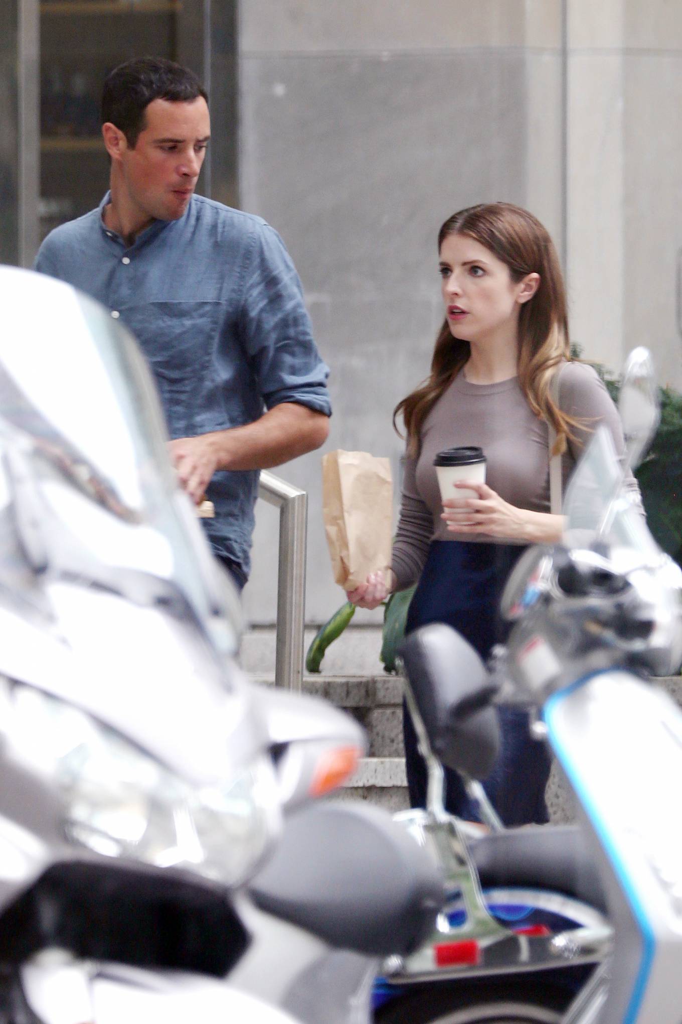 Anna Kendrick 2021 : Anna Kendrick – With Charlie Carrick on Set Filming Alice, Darling in Toronto-07