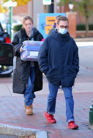 Anna Paquin - On the set of 'Modern Love' filming at Healthy Cafe in Schenectady