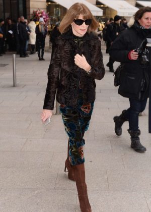 Anna Wintour - Arrives at Schiapparelli Fashion Show 2017 in Paris